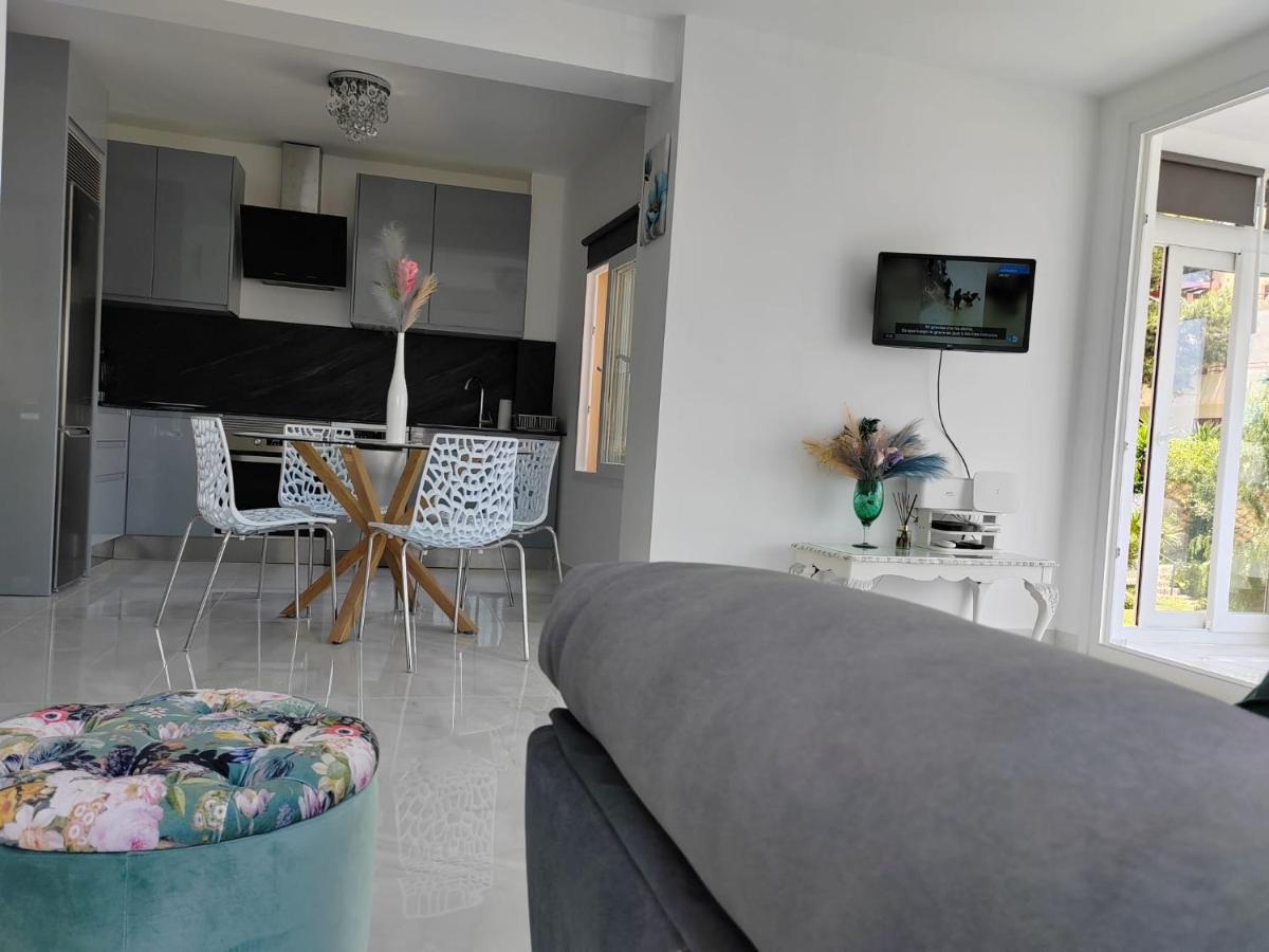 Apartamento La Torre,200M Hasta La Playa เบนัลมาเดนา ภายนอก รูปภาพ