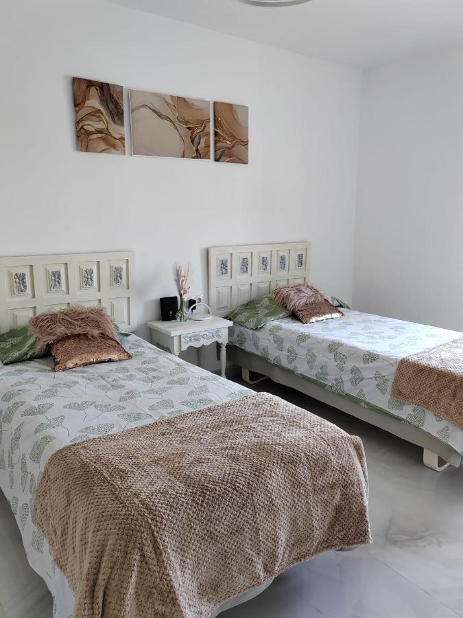 Apartamento La Torre,200M Hasta La Playa เบนัลมาเดนา ภายนอก รูปภาพ
