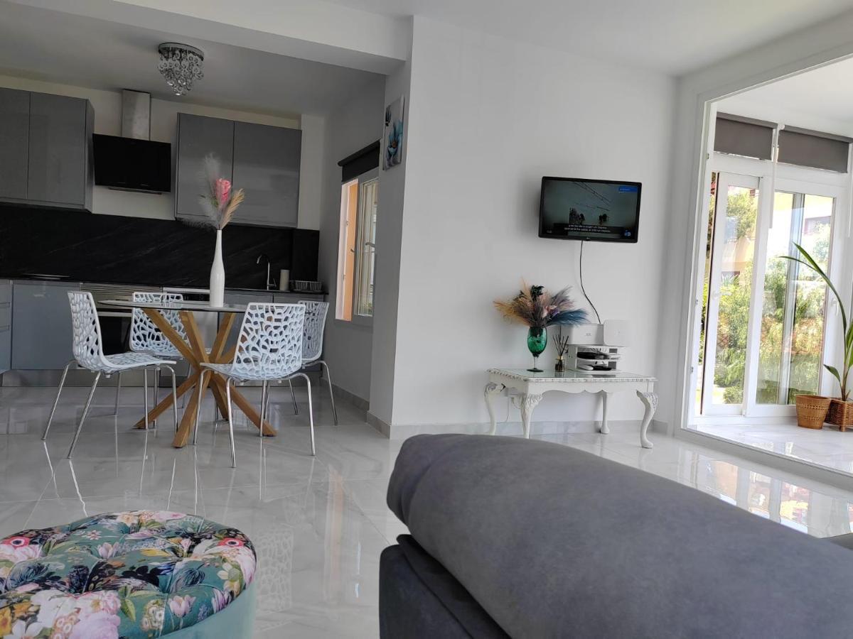 Apartamento La Torre,200M Hasta La Playa เบนัลมาเดนา ภายนอก รูปภาพ