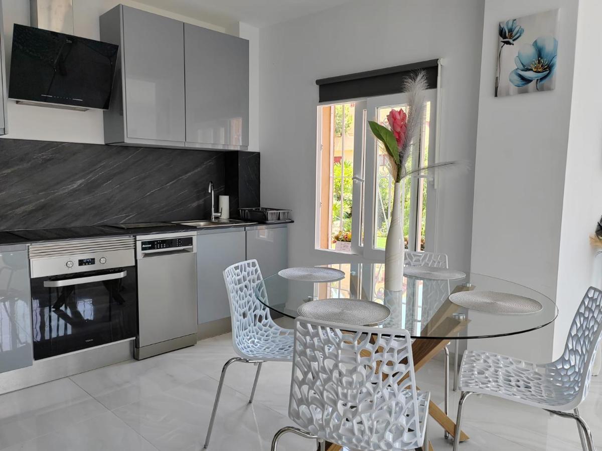 Apartamento La Torre,200M Hasta La Playa เบนัลมาเดนา ภายนอก รูปภาพ