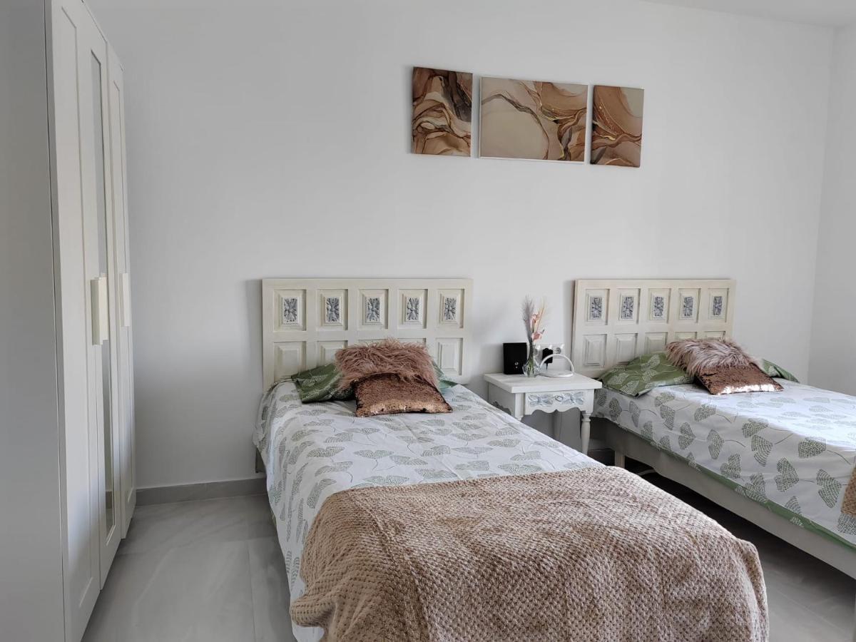 Apartamento La Torre,200M Hasta La Playa เบนัลมาเดนา ภายนอก รูปภาพ