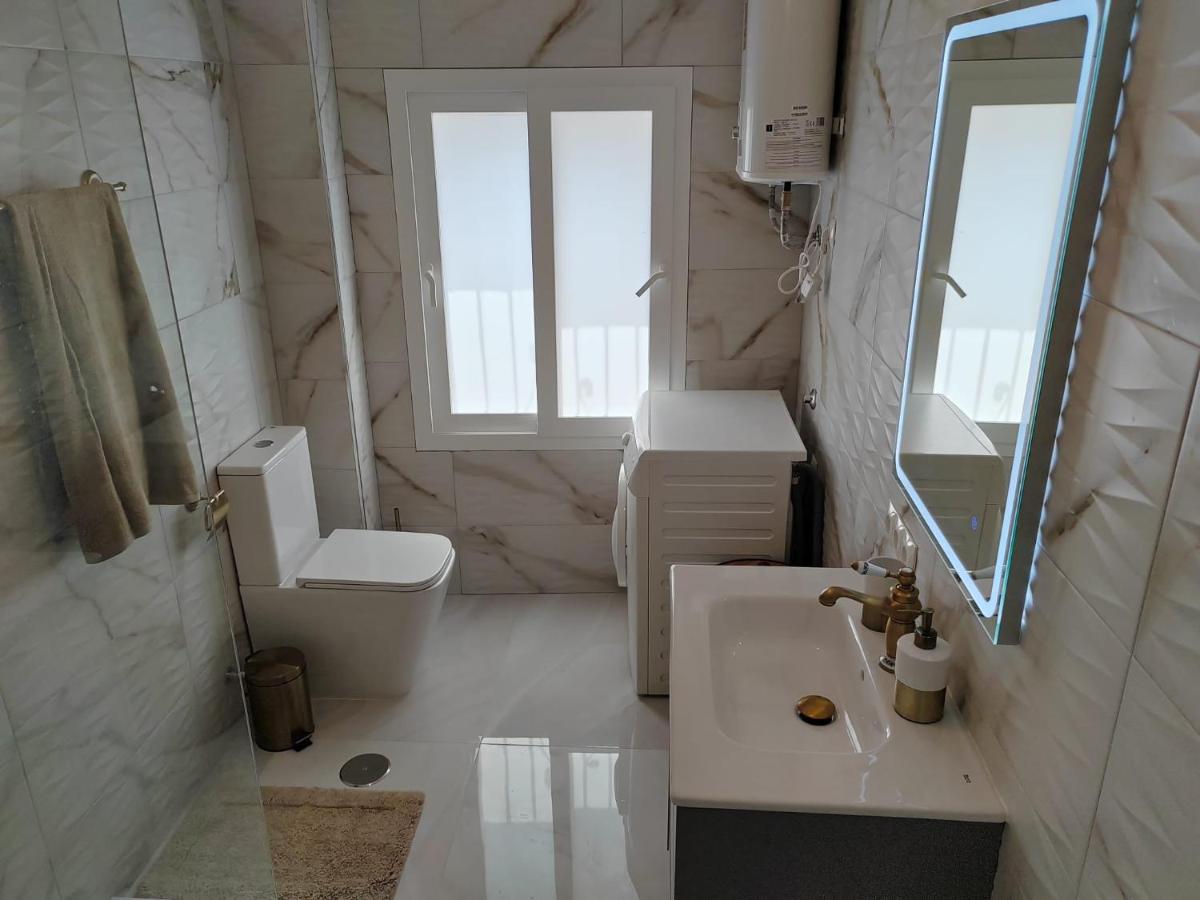 Apartamento La Torre,200M Hasta La Playa เบนัลมาเดนา ภายนอก รูปภาพ