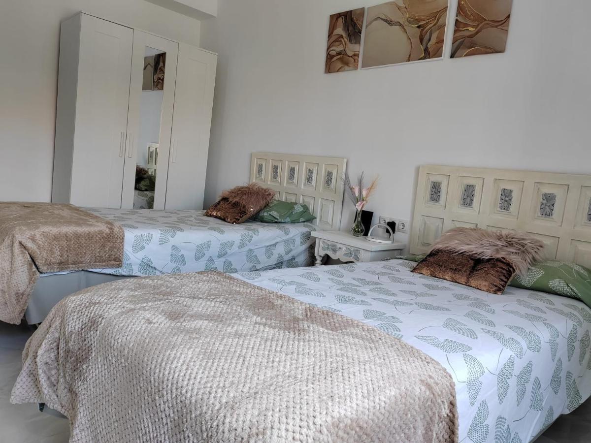 Apartamento La Torre,200M Hasta La Playa เบนัลมาเดนา ภายนอก รูปภาพ