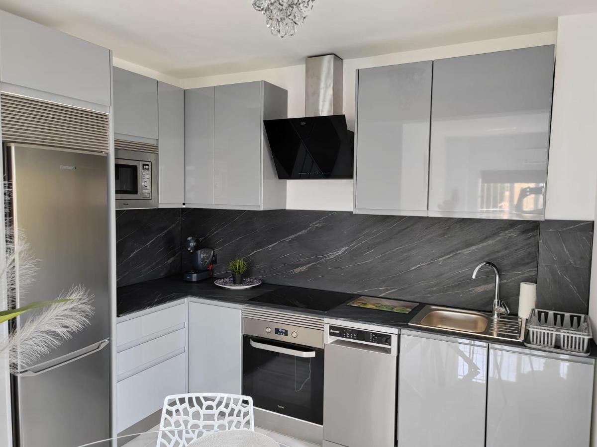 Apartamento La Torre,200M Hasta La Playa เบนัลมาเดนา ภายนอก รูปภาพ